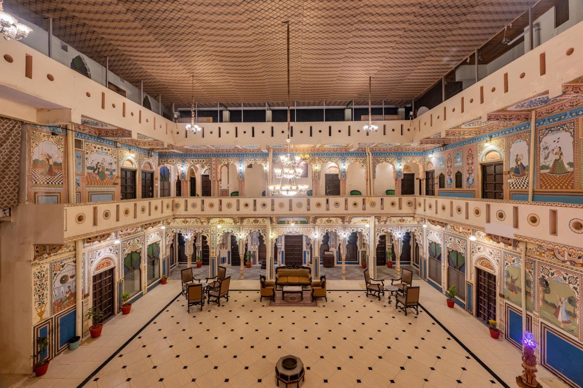 Hotel Shahi Palace Mandāwa Buitenkant foto